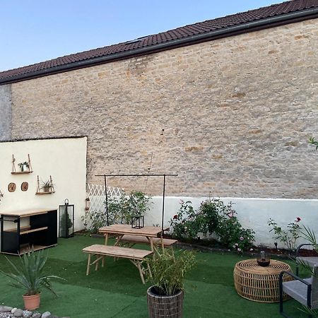 Le Chaumontais Ecolo Et Sa Terrasse Privee Apartment Chaumont  Exterior foto